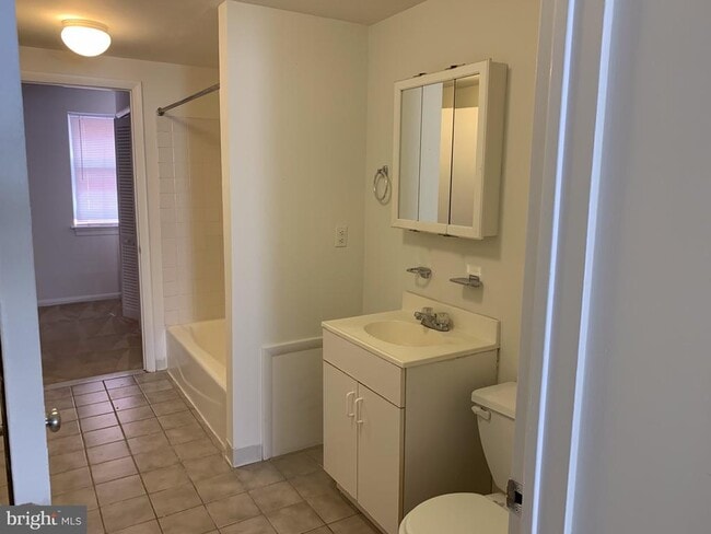 Photo - 1203 Locust St