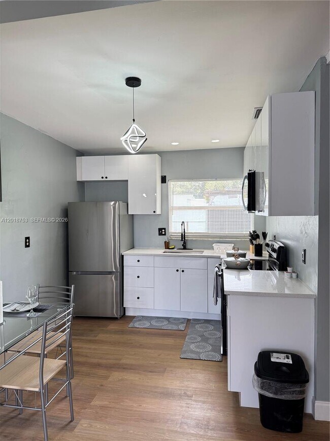 414 NW 60th Way Unit 2