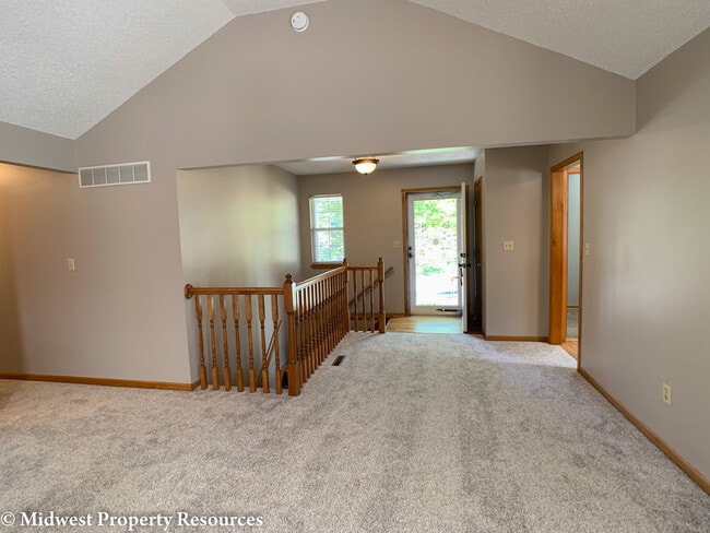 Photo - 1216 SW Southgate Dr