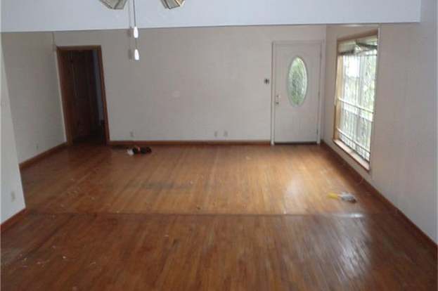 Photo - 2318 Bron Holly Dr