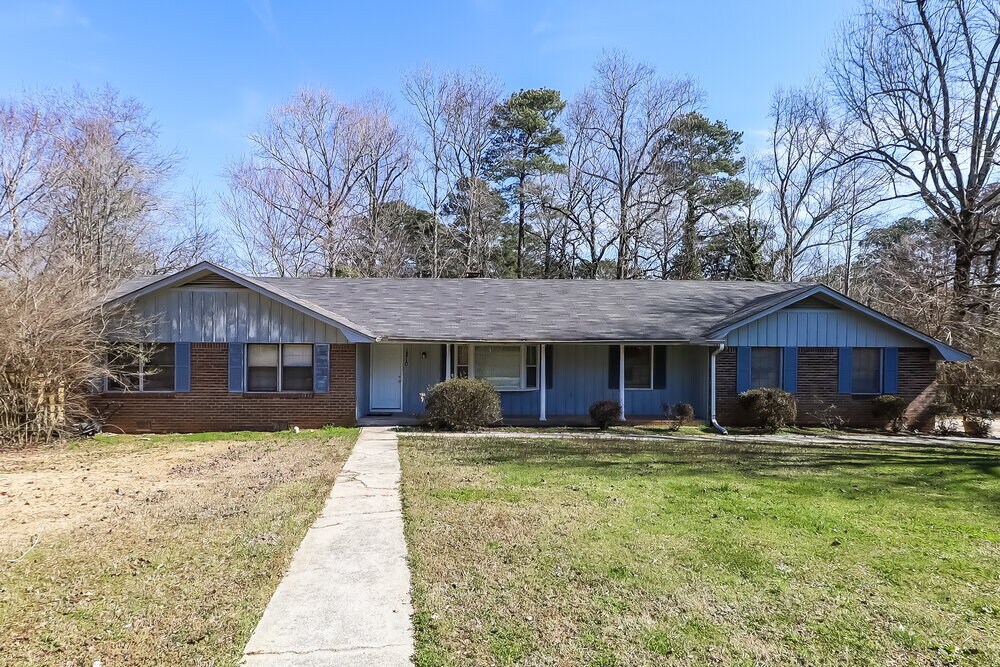 Photo - 1210 Maple St SE