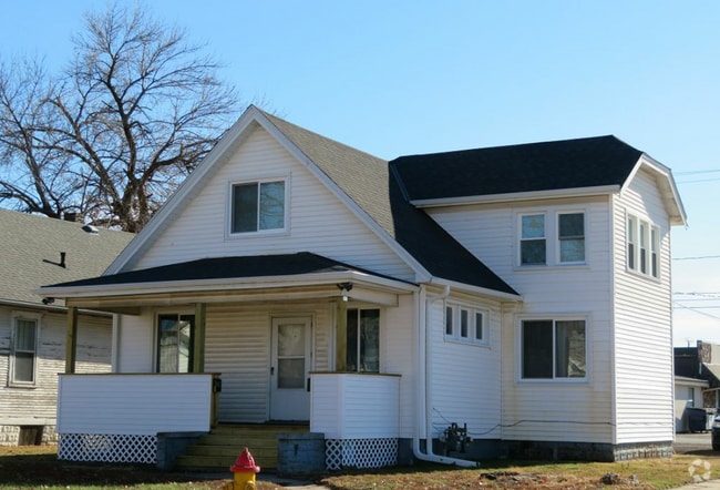 Building Photo - Spacious One Bedroom! Rental