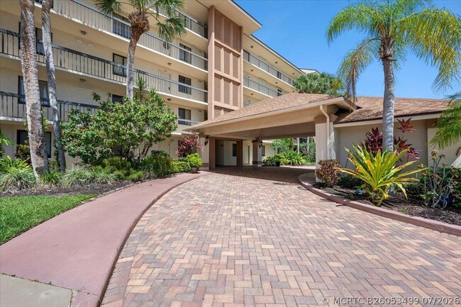 2001 Marina Isle Way Unit 405