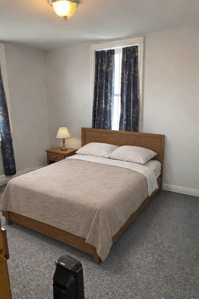 Photo - 4448 Orefield Rd Unit A - Left Side