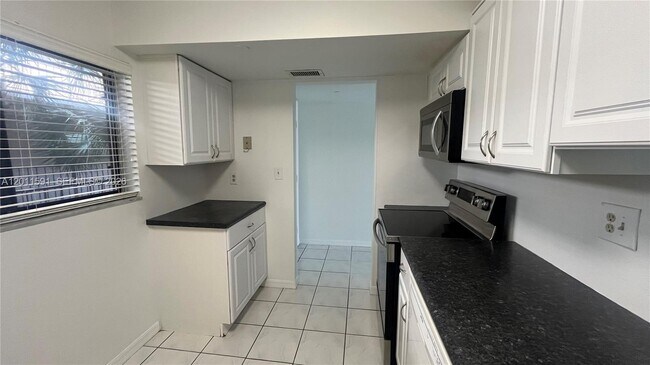 Photo - 8540 SW 133rd Avenue Rd Unit 316