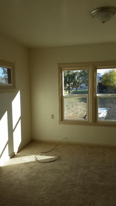 Photo - 423 3rd St W