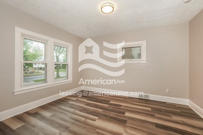 Photo - 456 Noah Ave