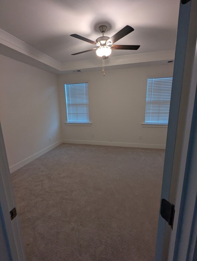 Photo - 600 Wetherbrooke Way