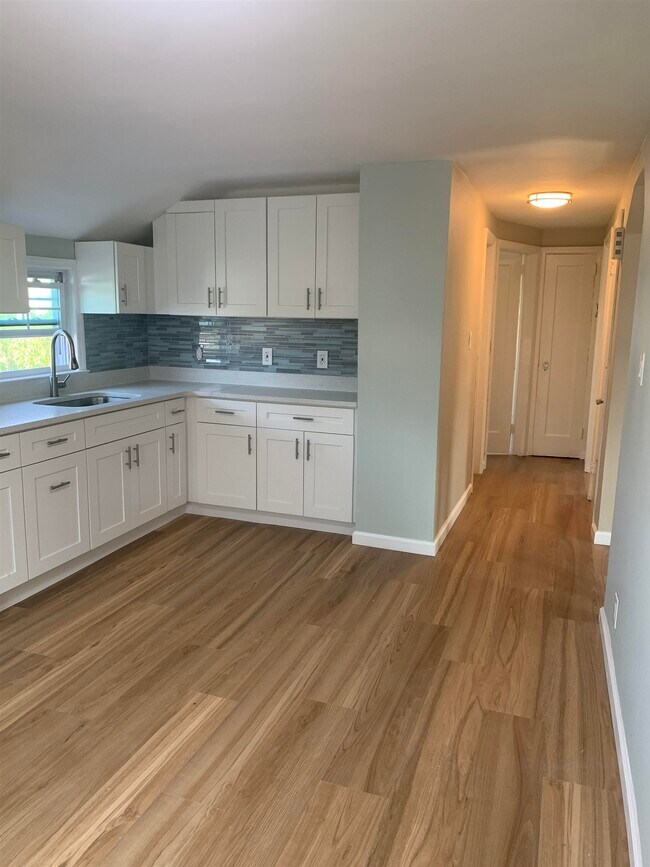 Photo - 5 MacArthur Ave