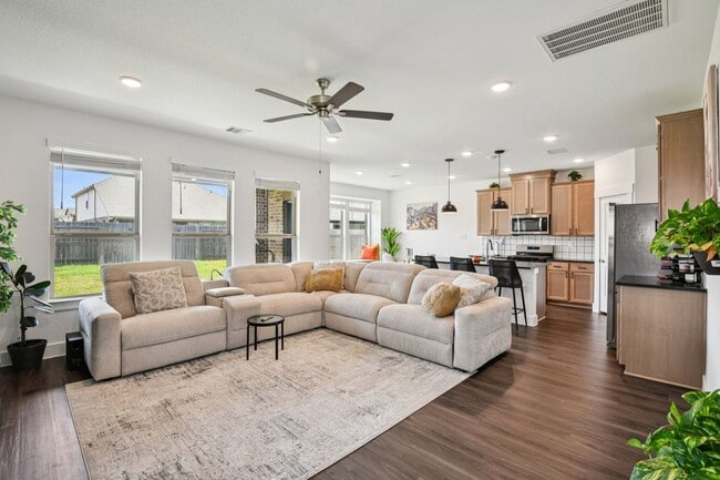 Photo - 4806 Sand Clouds Dr