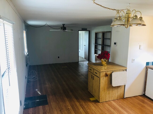 Photo - 3833 Spiker Ln