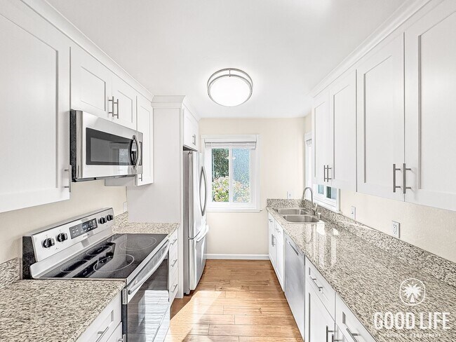 Photo - Clean & Move-In Ready Upgraded Condo in Prime Scripps Ranch Location