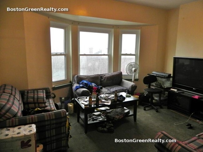 Photo - 1458 Tremont St Unit 4