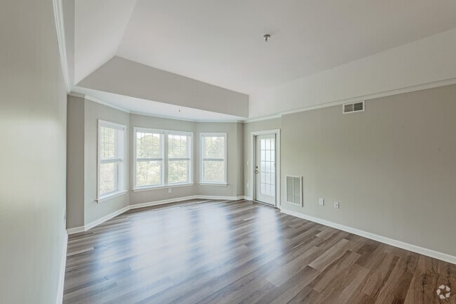 2 BR, 1 BA - The Elmstead