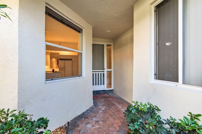 Photo - 2512 Coco Plum Blvd Unidad 1304