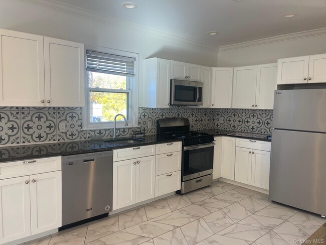 Photo - 1049 Main St Unit #2