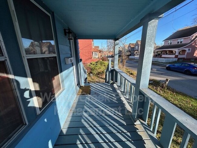 Photo - 561 Irondale St