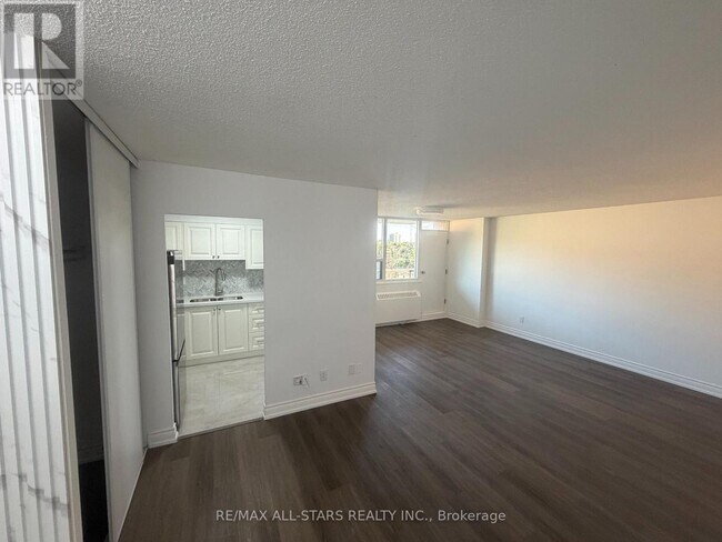 Photo - 180 Markham Rd Unit 603