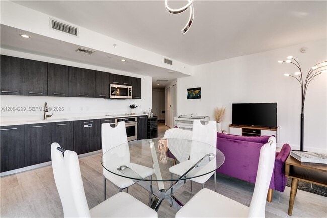 Photo - 45 SW 9th St Unit 2306