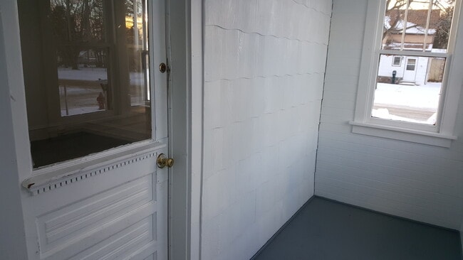 Building Photo - 1702 Norwood St Unit 1
