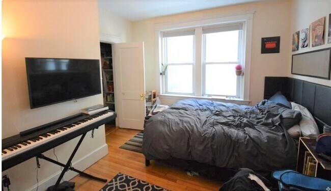 Photo - 69 Babcock St Unit 1