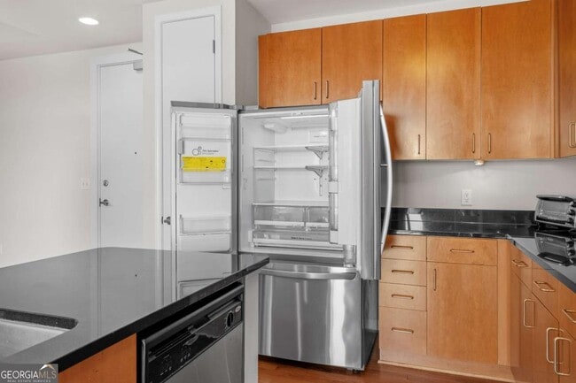 Photo - 711 Cosmopolitan Dr NE Unit 512