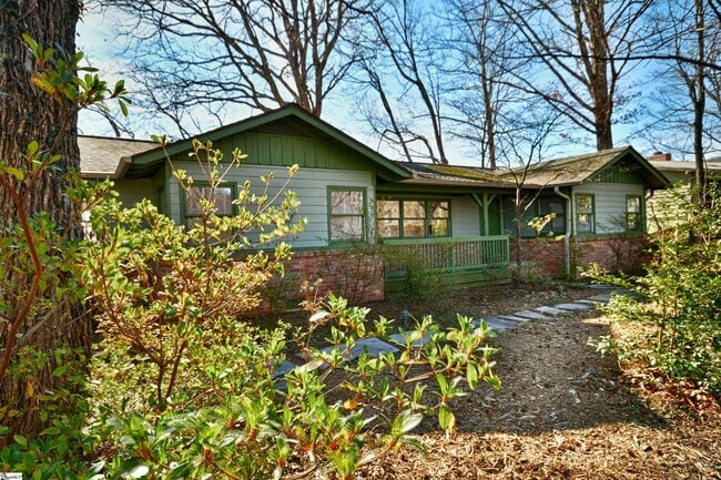 Photo - 1671 Hogback Mountain Rd