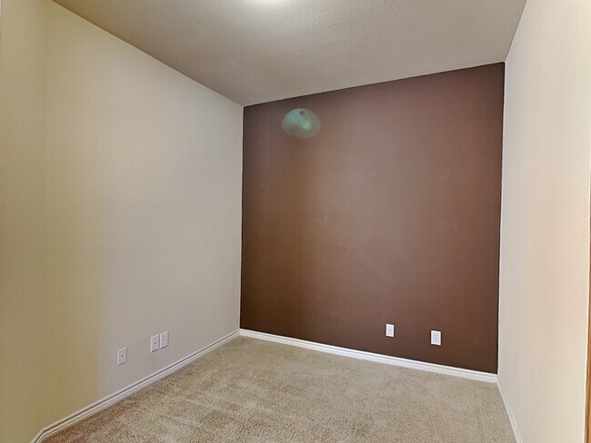 Photo - 950 Henderson St Unidad Apt 1222