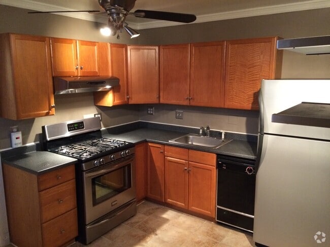 Building Photo - 1340 S Hanover St Unit E Rental