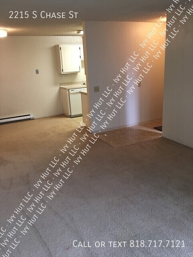 Photo - 2215 S Chase St