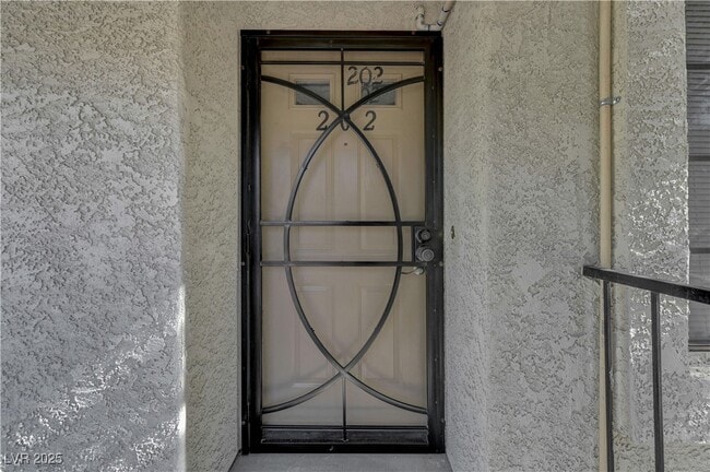 Photo - 4730 Nara Vista Way Unit 202