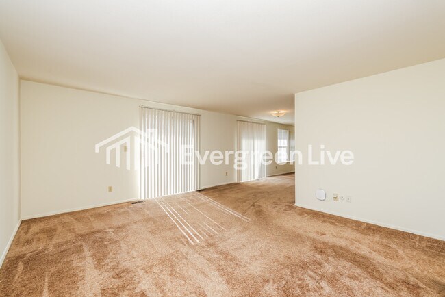 Photo - 5630 Troy Villa Blvd