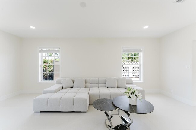 Photo - 3199 NE 6th Dr