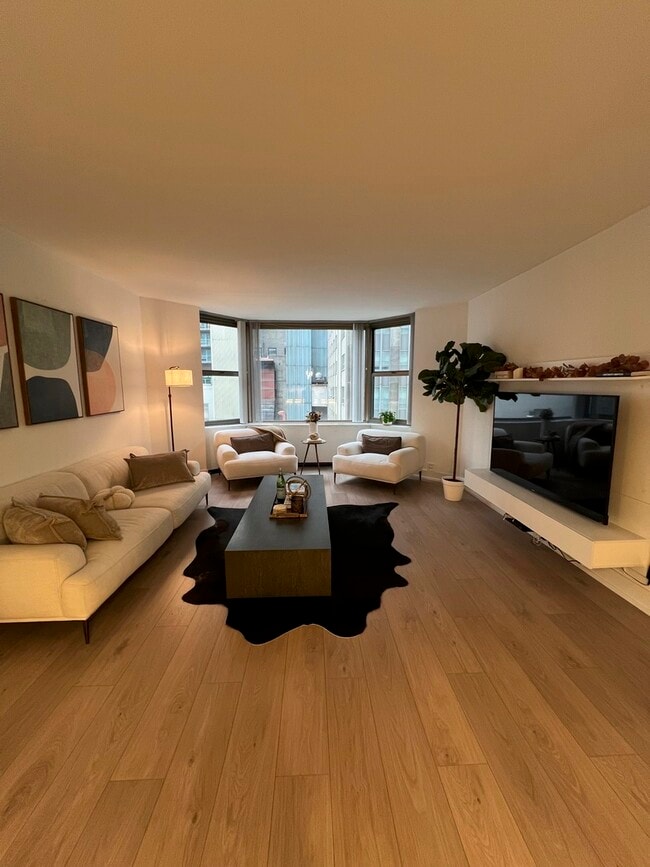 Photo - 535 N Michigan Ave