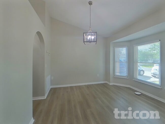 Photo - 250 Canterbury Ct