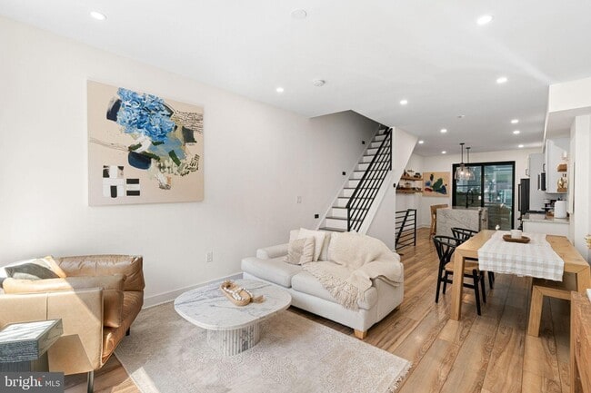 Photo - 2231 Earp St