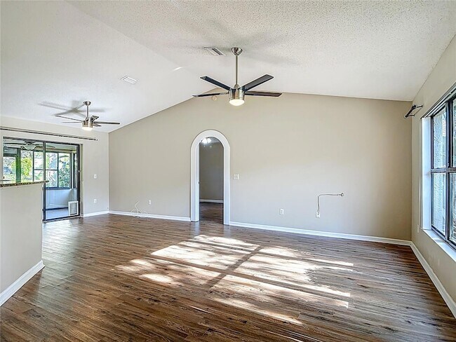 Photo - 4039 N Waterbridge Cir House