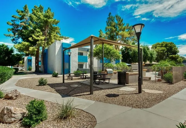 Sycamore Square Apartments