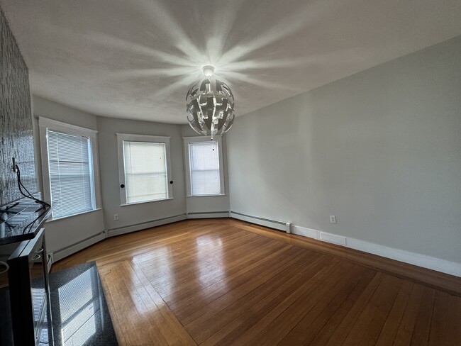 Photo - 722 Adams St Unit #3