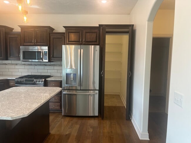 Photo - Home For Rent Papillion