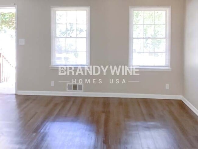 Photo - 5257 Norman Blvd