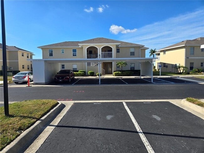 Building Photo - 5800 Sabal Trace Dr Unit 1002