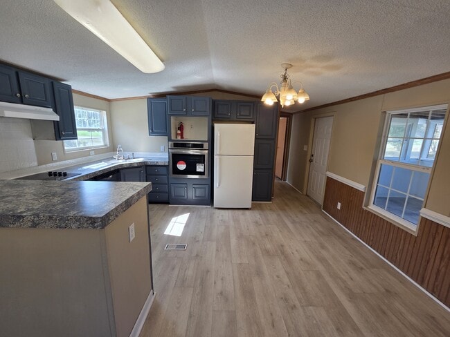 Photo - 9614 Dunn Rd