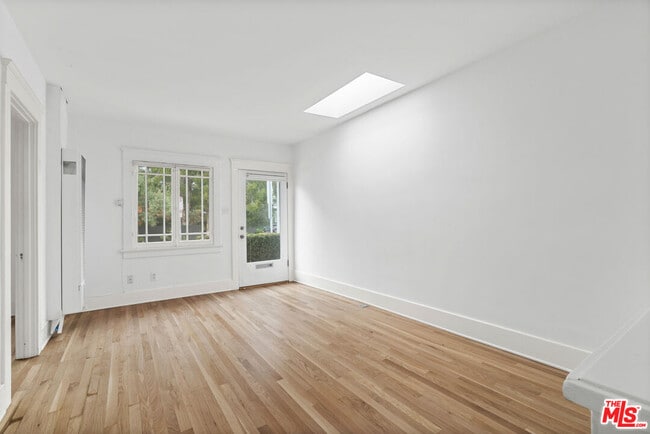 Building Photo - 1606 Andalusia Ave