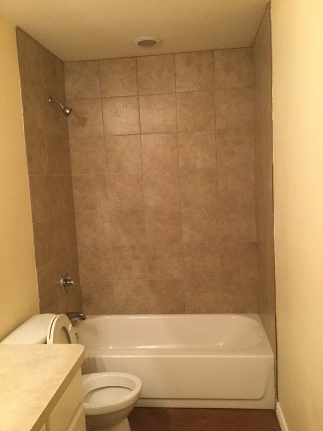 1010 Jameson St Unit 1010
