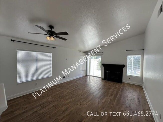 Photo - 45712 St Andrews St