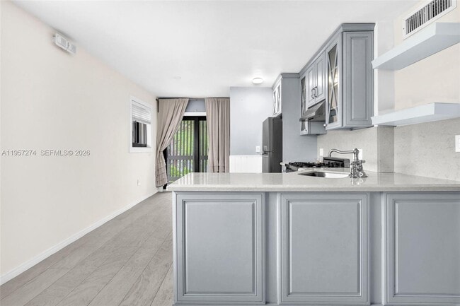 Photo - 3265 Virginia St Unidad 14