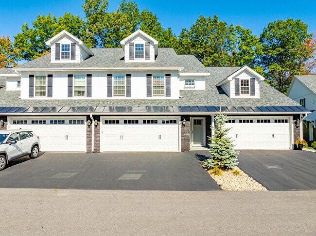 Building Photo - 70 Arcadia Ct Unit 70
