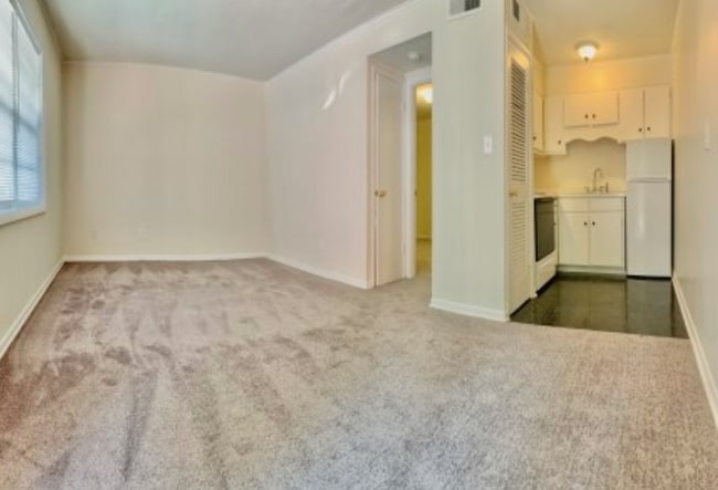 Photo - 220 Whitehall Rd Apartment Unit 1