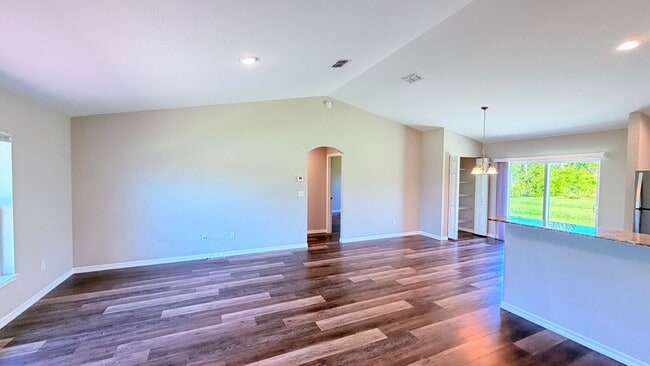 Photo - Lovely  3 Bedroom, 2 Bathroom Home in Ocala!!!